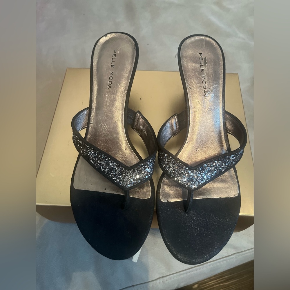 Black with glittery thong style sandal gently worn